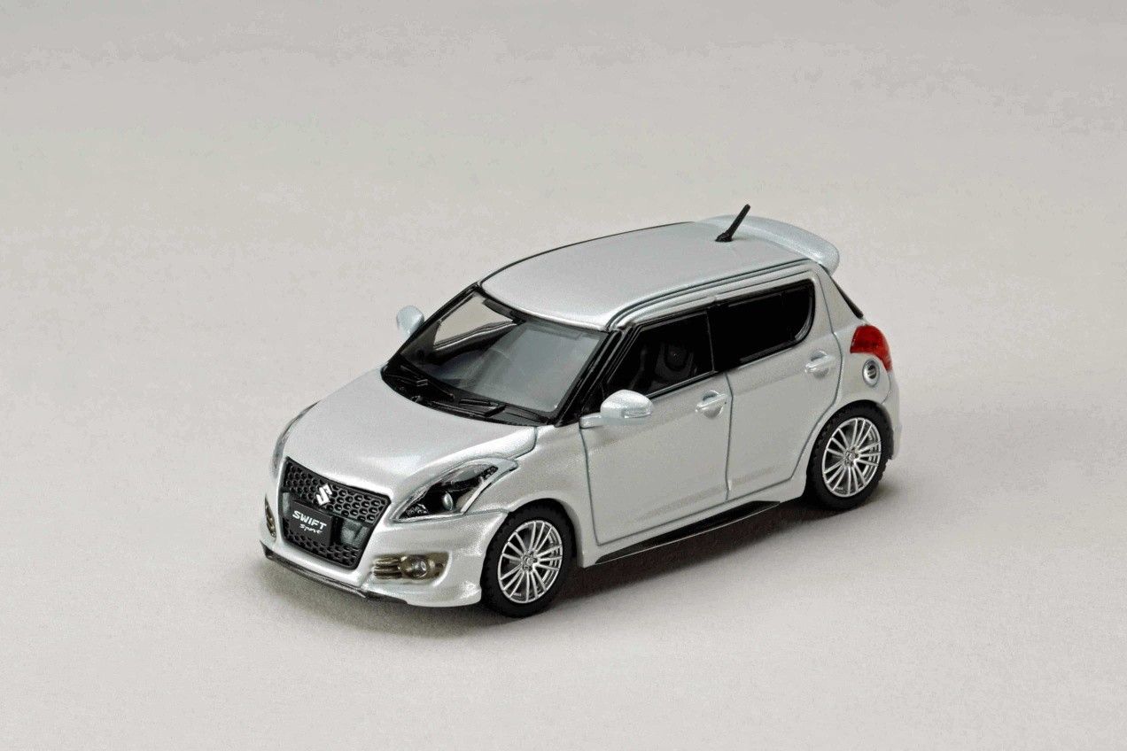 1:64 Hobby Japan - Suzuki Swift Sport ZC32S Genuine Aero Parts, snow white pearl