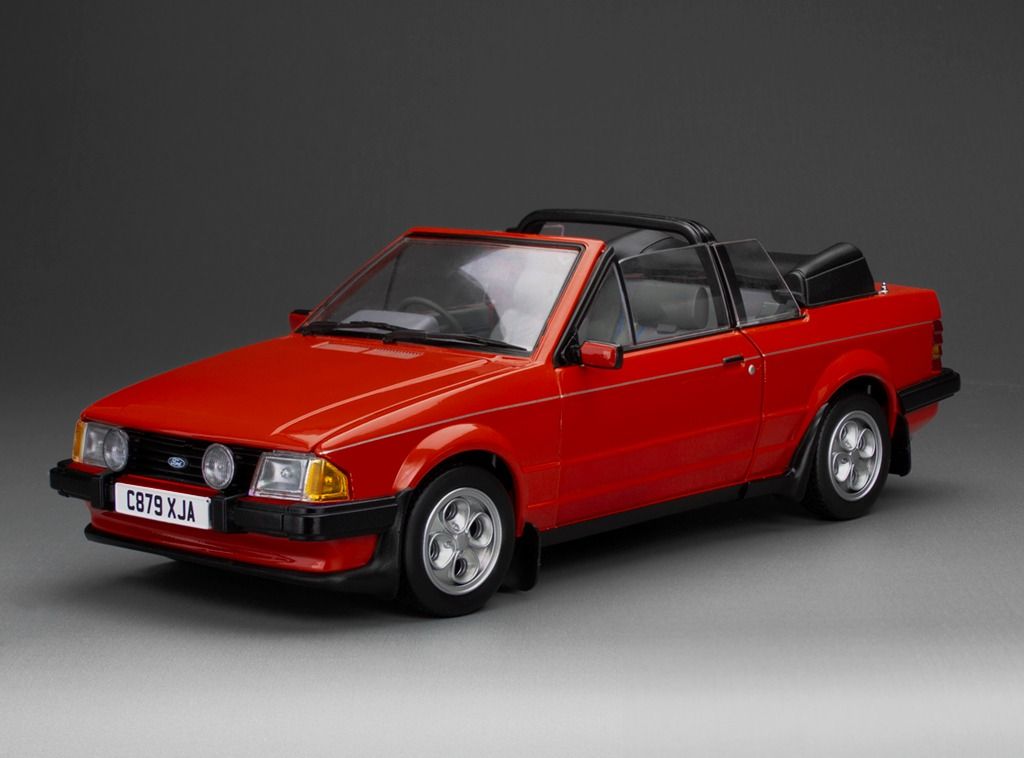 1:18 Sunstar - 1984 Ford Escort XR3i 1.6 MkIII RHD Cabriolet Open Red
