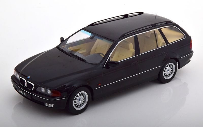 1:18 KK Scale - BMW 520i E39 Touring 1997 schwarz-metallic 1:18 KK Scale - BMW 520i E39 Touring 1997 schwarz-metallic