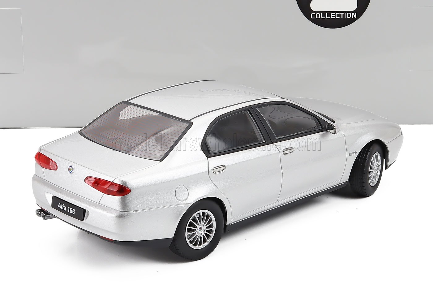 1:18 Triple9 - 1999 Alfa Romeo 166 Silver