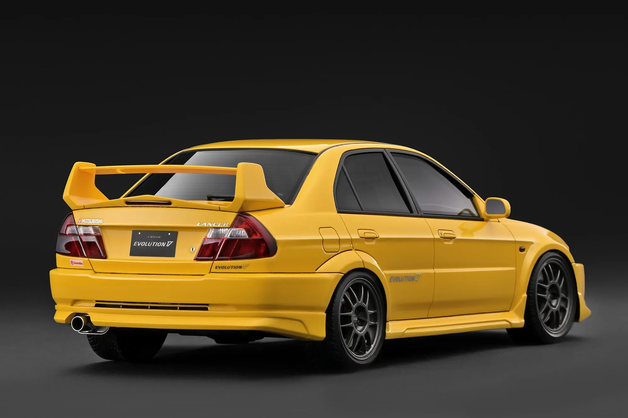 1:18 Ignition - Mitsubishi Lancer EVO V (CP9A), yellow