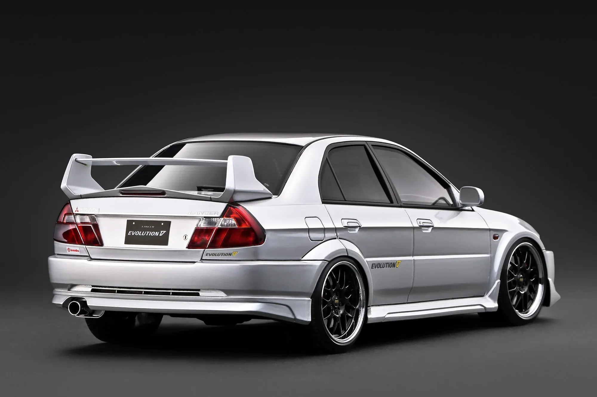 1:18 Ignition - Mitsubishi Lancer EVO V (CP9A), silver