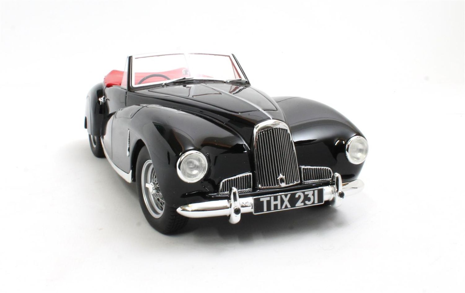 1:18 Cult Models - Aston Martin 2L Sports black 1949