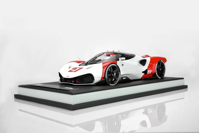 1:18 Motorhelix - 2024 Nilu Nilu27 V12 6.5L 1070 hp #27 White