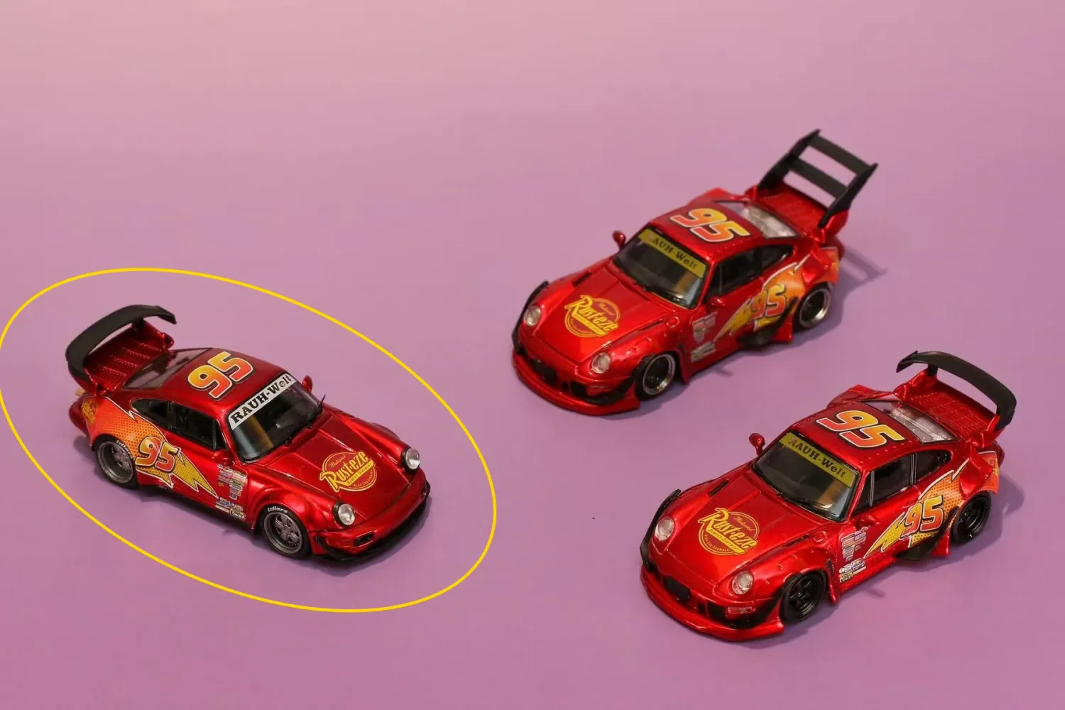 1:64 Street Weapon - Porsche 964 *McQueen*, red