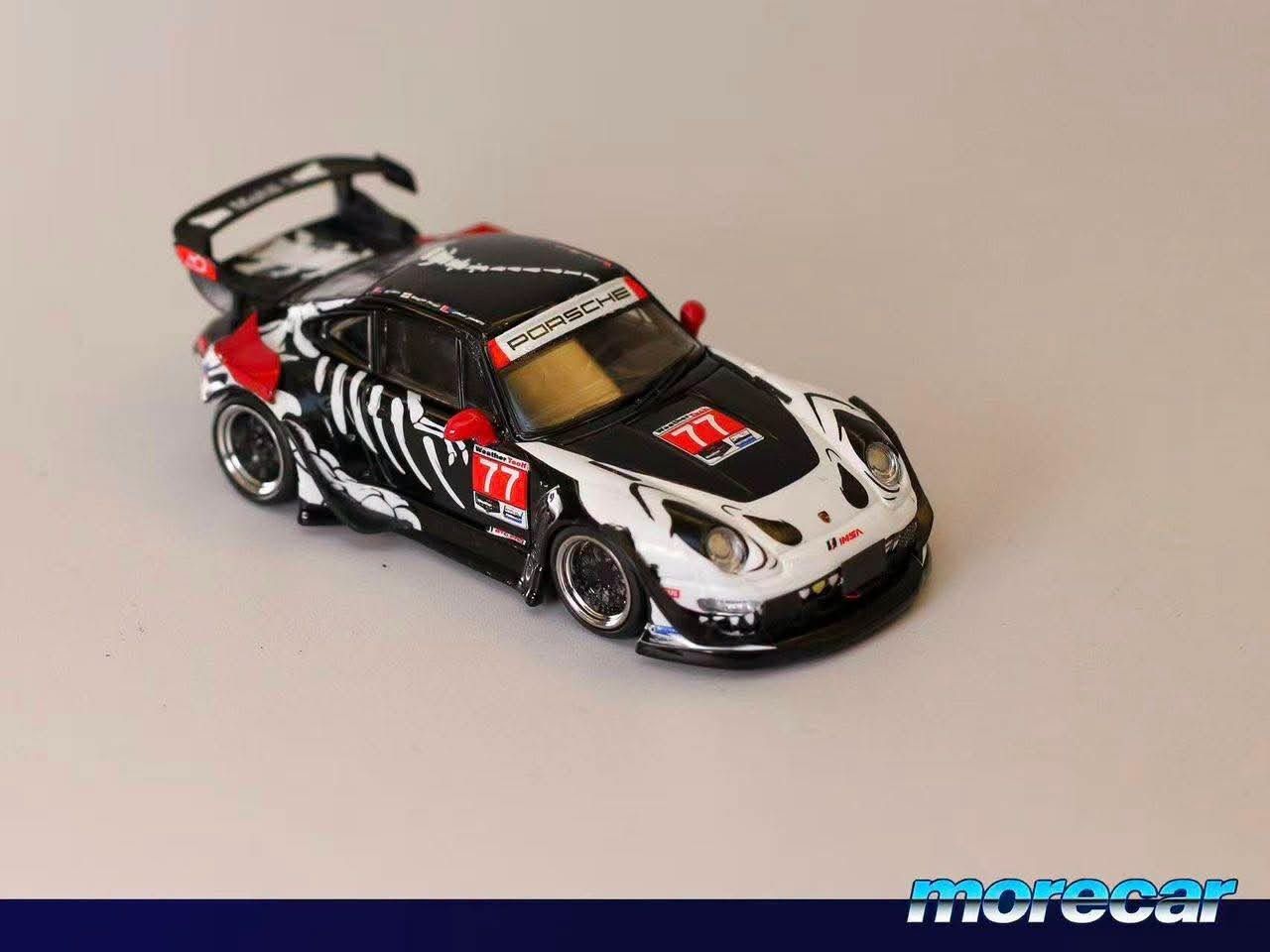 1:64 Street Weapon - Porsche 993 *Bone dragon*, white/black