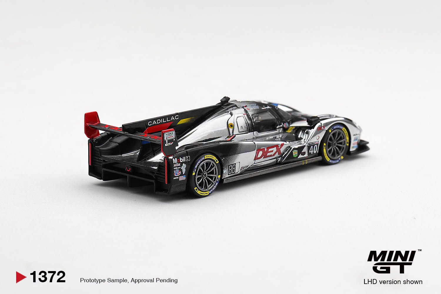1:64 Mini GT - 2025 Cadillac V-Series R #40 Cadillac Wayne Taylor Racing Daytona 24 hrs