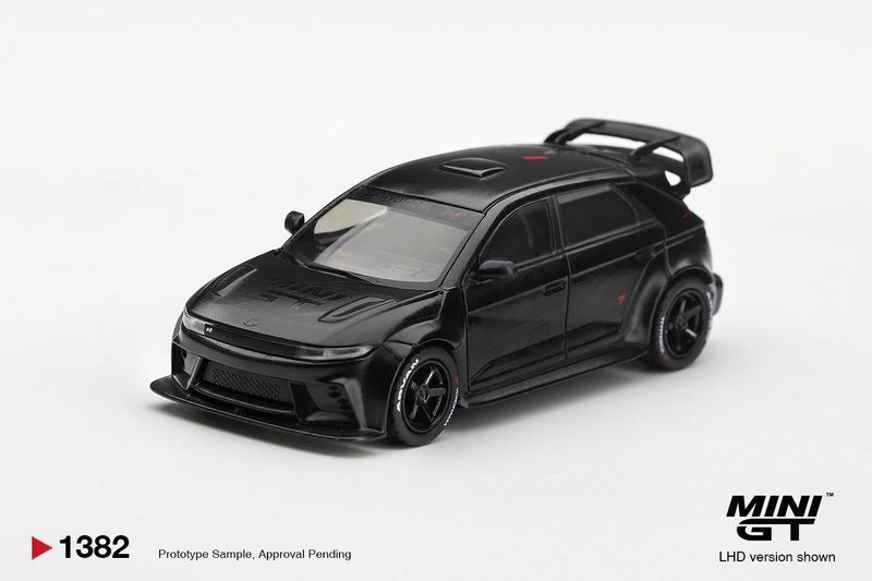 1:64 Mini GT - 2025 Hyundai Ioniq 5N RS-01T Stealth, black *Blister packaging*