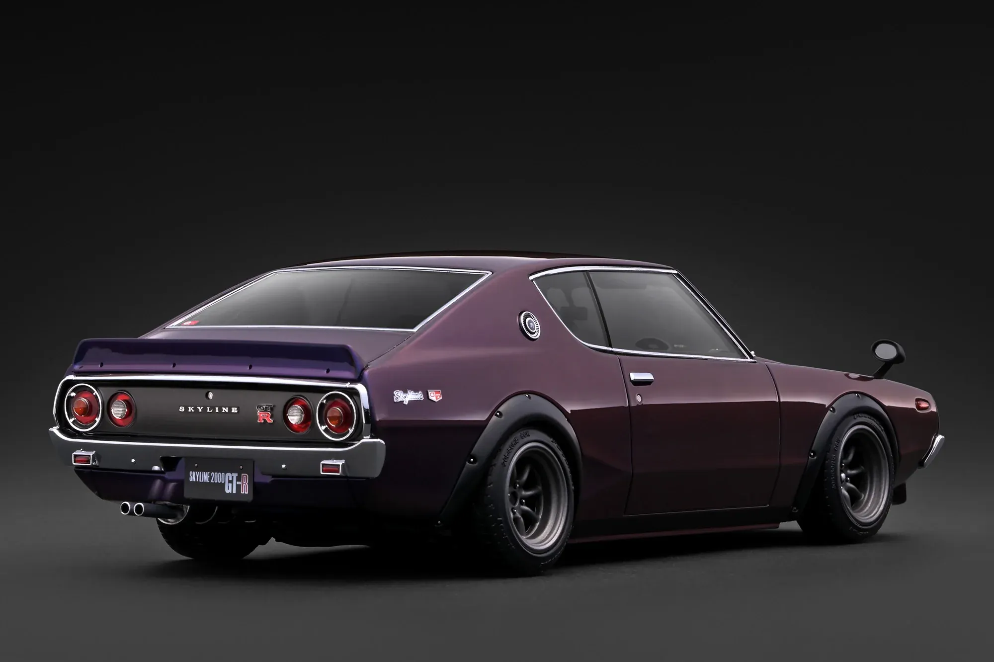 1:18 Ignition - Nissan Skyline 2000 GT-R (KPGC110), purple metallic