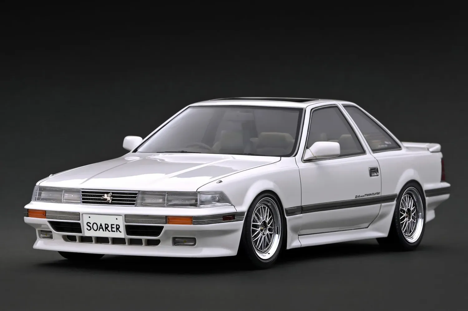 1:18 Ignition - Toyota Soarer (Z20) 2.0GT-Twin Turbo L, white