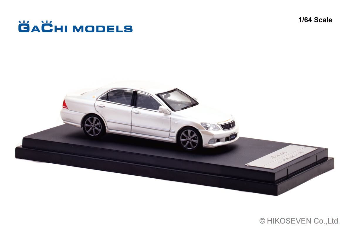 1:64 Gachi Models - 2005 Toyota Crown Athlete, white pearl crystal shine