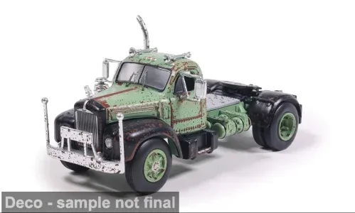 1:64 Ixo USA - 1953 Mack B61 Green / Black