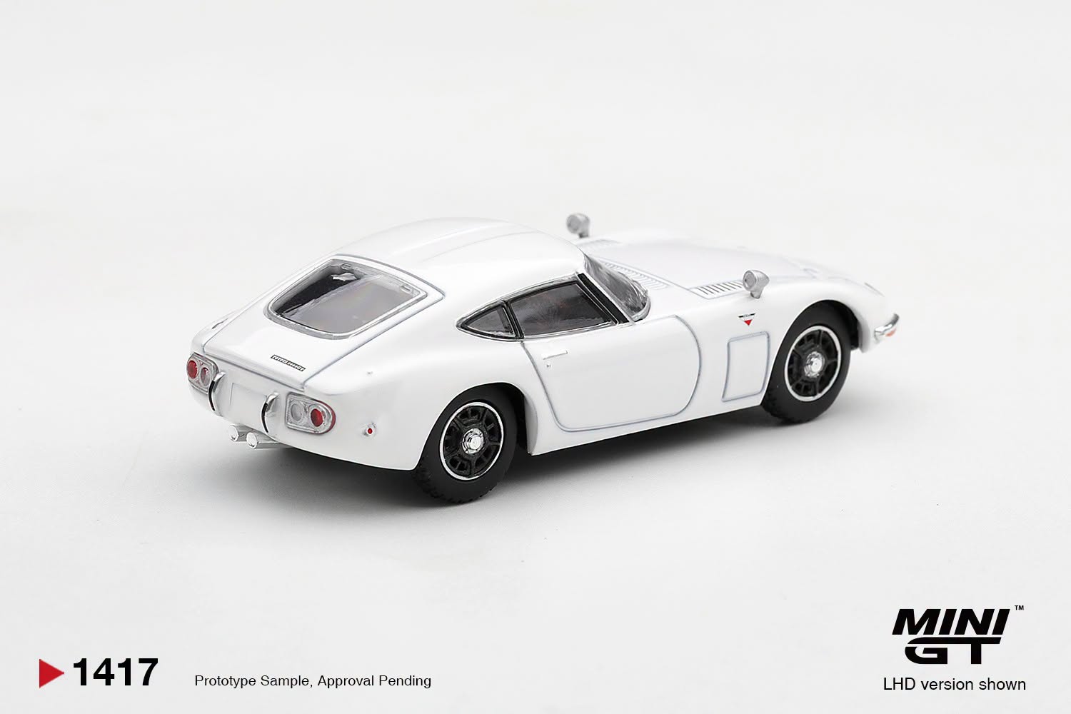 1:64 Mini GT - 1967 Toyota 2000GT, Pegasus white