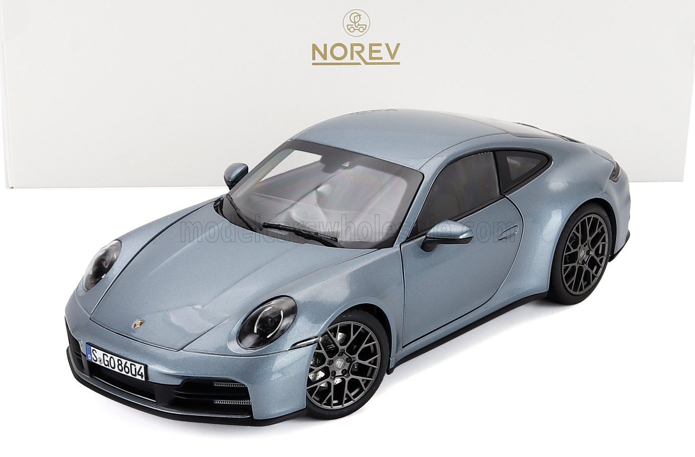 1:18 Norev - 2024 Porsche 911 (992.2) Carrera Coupé Silver