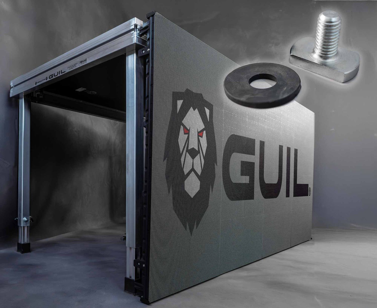 Adaptador para la fijación de módulos de pantalla de LED Apto para todas las tarimas GUIL y mesas de DJ Ref. FLD-03