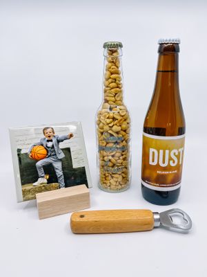 Bierflesje met zoutnootjes - Samen ge-noot-en