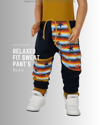 Sweat Hose Kinder, Slim Fit Jogger aus weichem French Terry Sweatstoff in Dunkelblau, Kinderhose Unisex geschnitten mit große