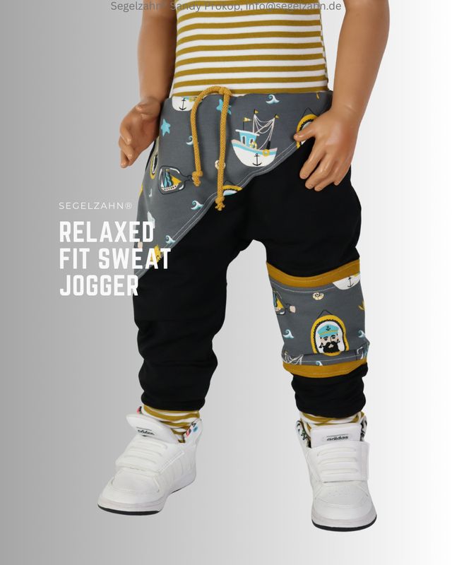 Sweat Hose Kinder, Slim Fit Schnitt , gemütlich geschnitten aus schwarzem French Terry Sweatstoff, Kinderhose mit verstärktem