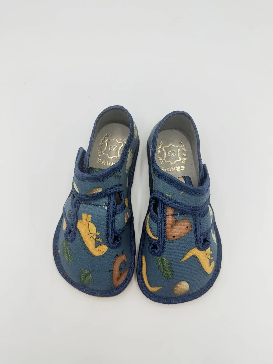 RAYVE Dino blaue Barfuß Hausschuhe Jungen