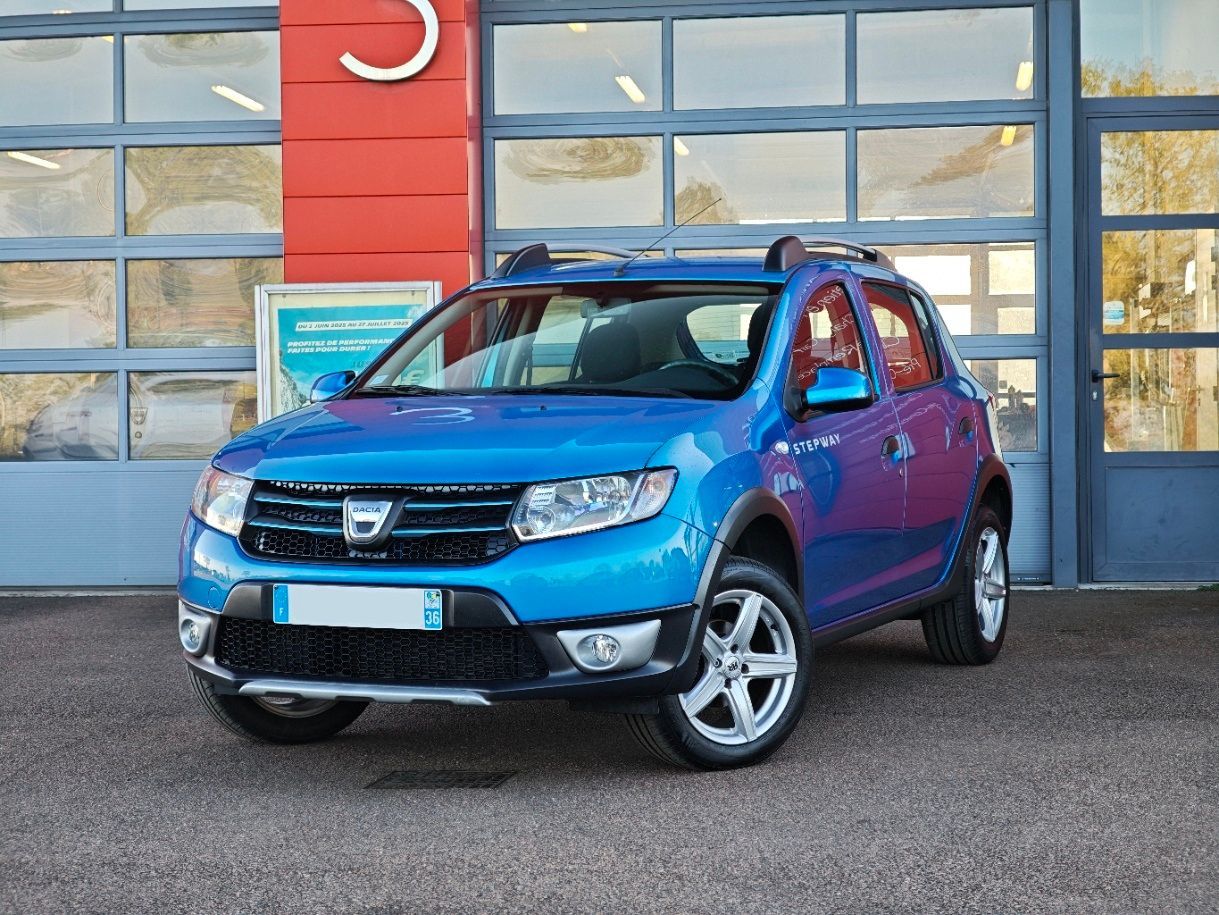 DACIA Sandero 2 Stepway Prestige Tce 90 2014 - 92800kms - 7990€ DACIA Sandero 2 Stepway Prestige Tce 90 2014 - 92800kms - 7990€