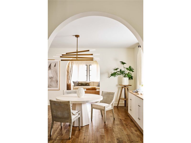 Weekender Coastal Living Home Collection Mackinaw Round Dining Table