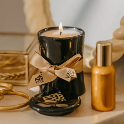 Bougie de massage au parfum enivrant - YESforLOV Bougie de massage au parfum enivrant - YESforLOV