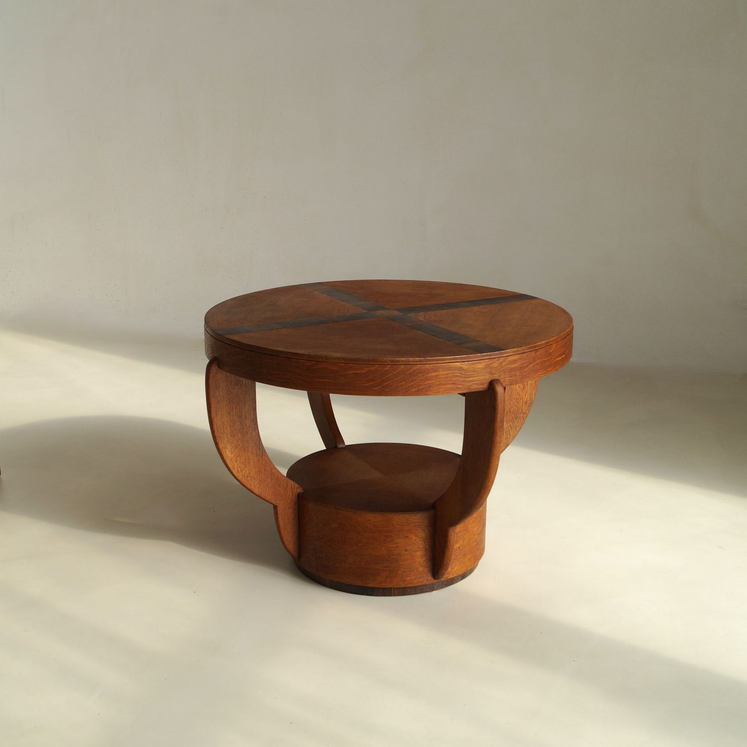Art Deco Amsterdam School Oak Side Table with Macassar Ebony Inlay, Netherlands, 1920s Art Deco Amsterdam School Oak Side Table with Macassar Ebony Inlay, Netherlands, 1920s