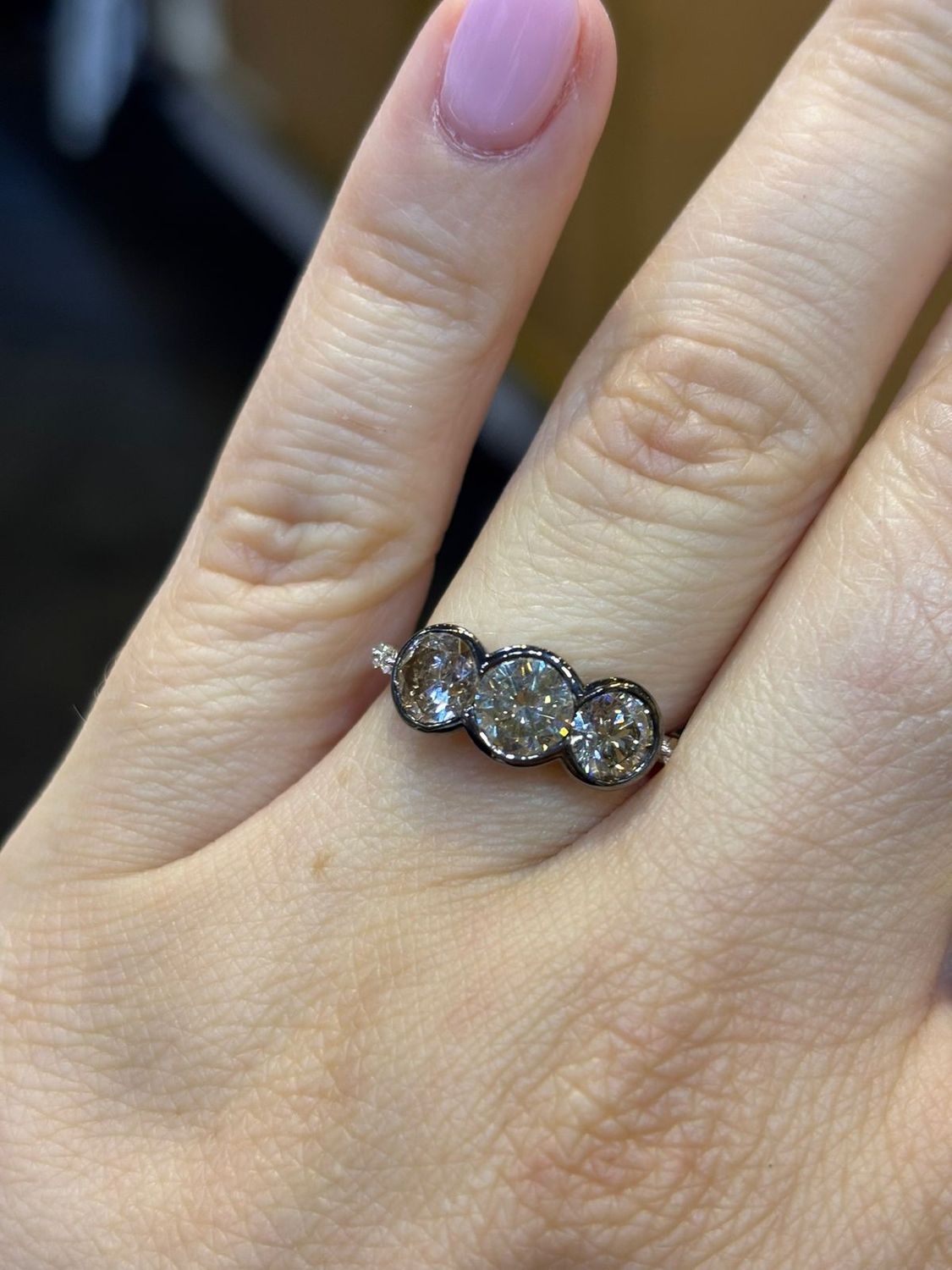 ​Anillo Diamantes Cafés