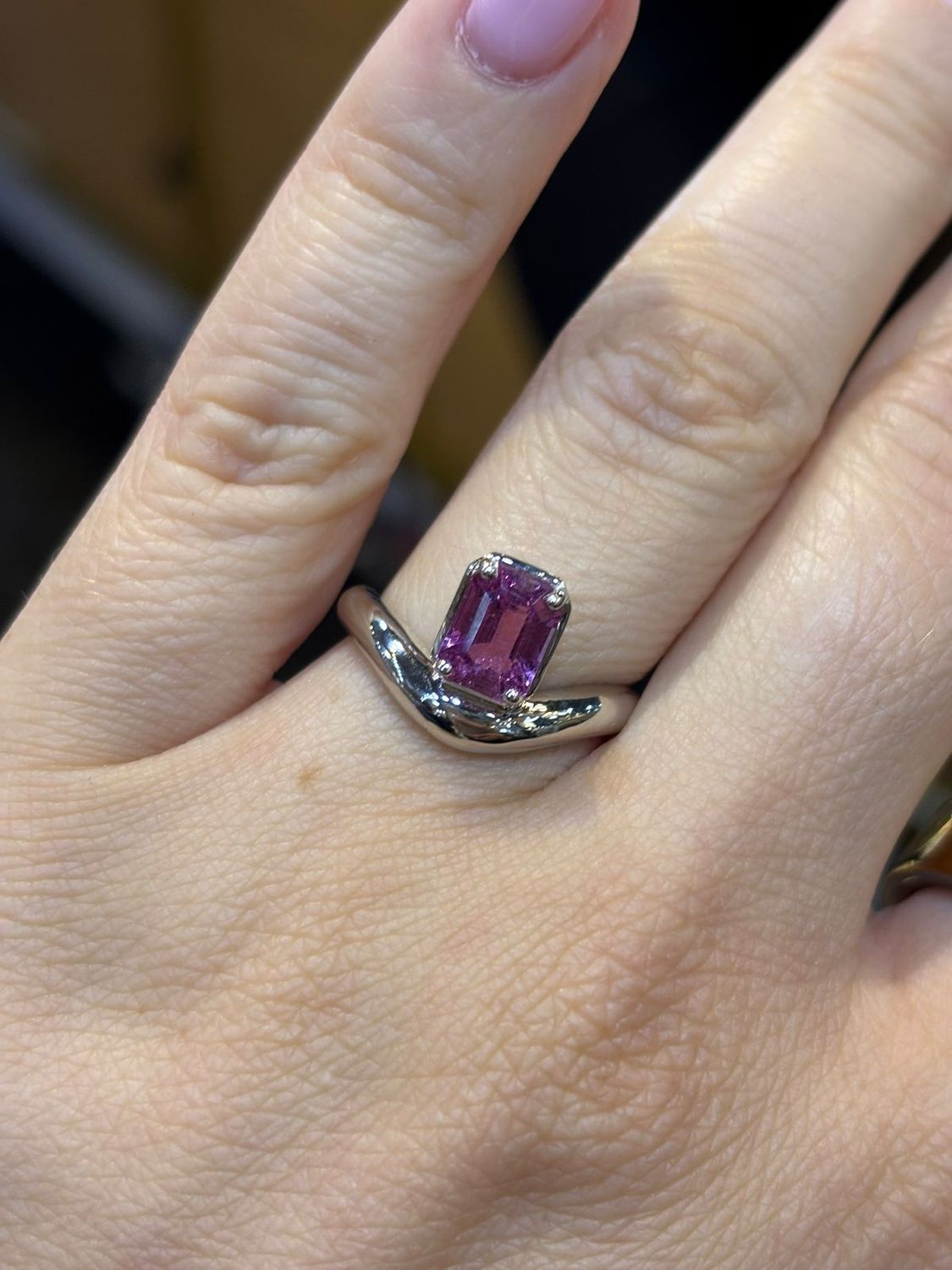 Anillo Zafiro Rosa