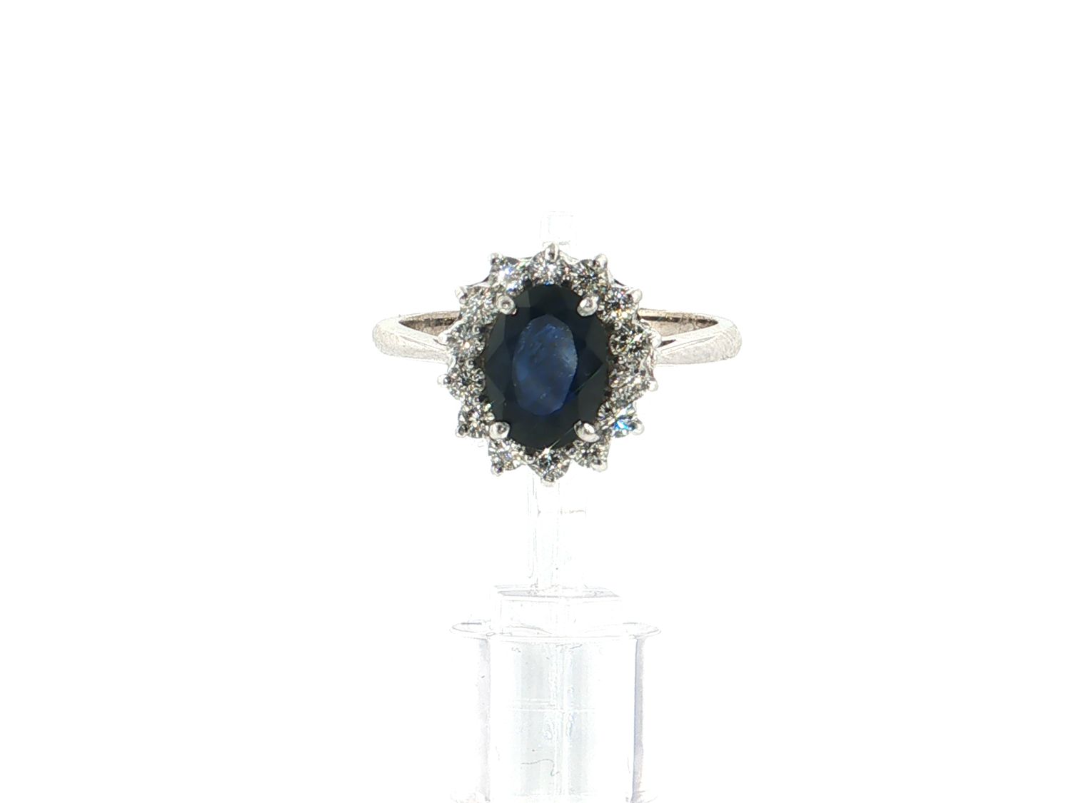 Anillo Zafiro y Diamantes