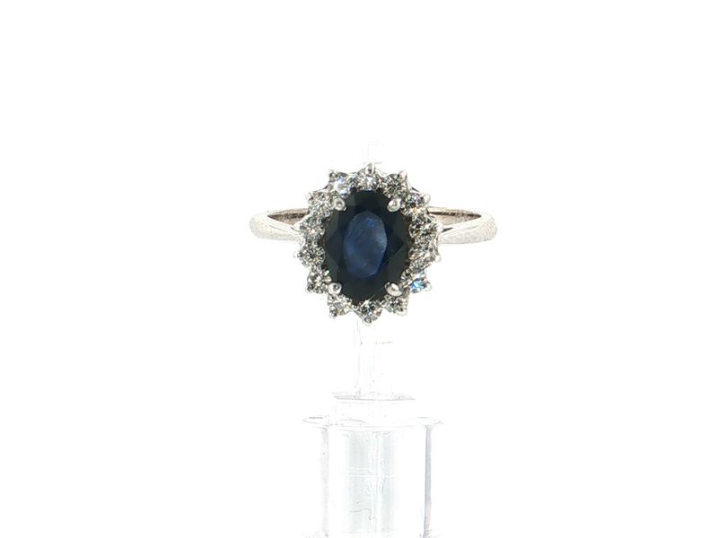 Anillo Zafiro y Diamantes