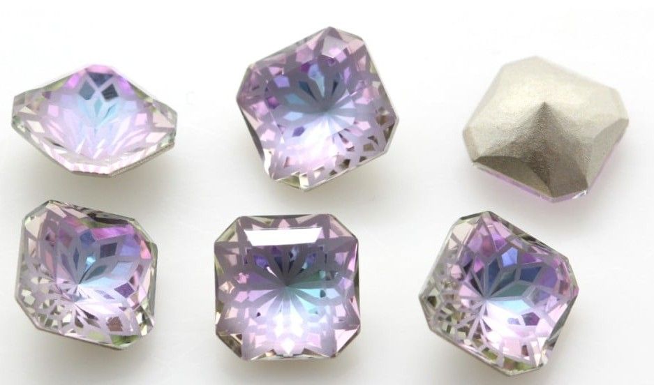 14mm Square: Light Vitrail Blue Lotus