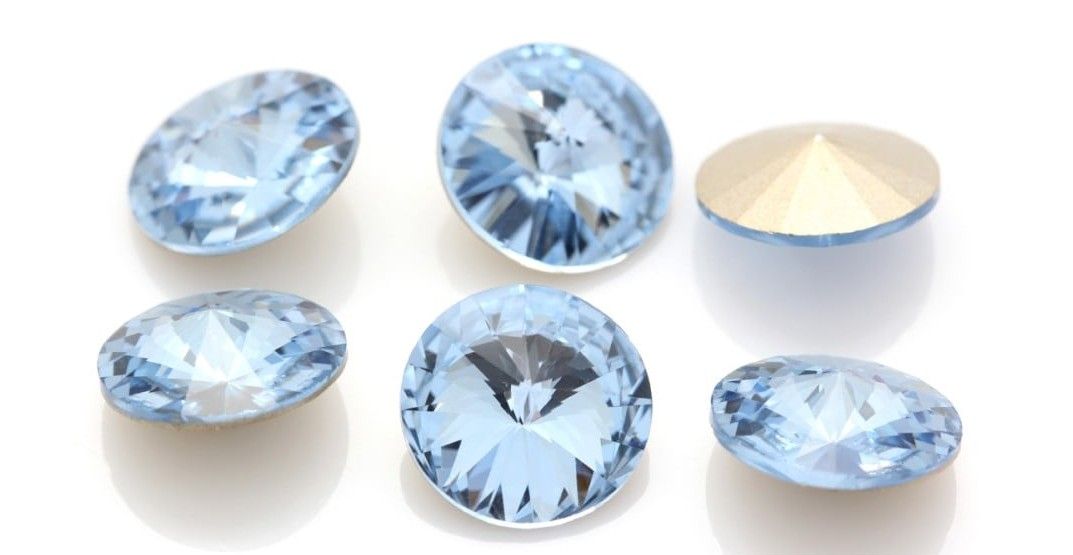 18mm Light Sapphire Rivoli