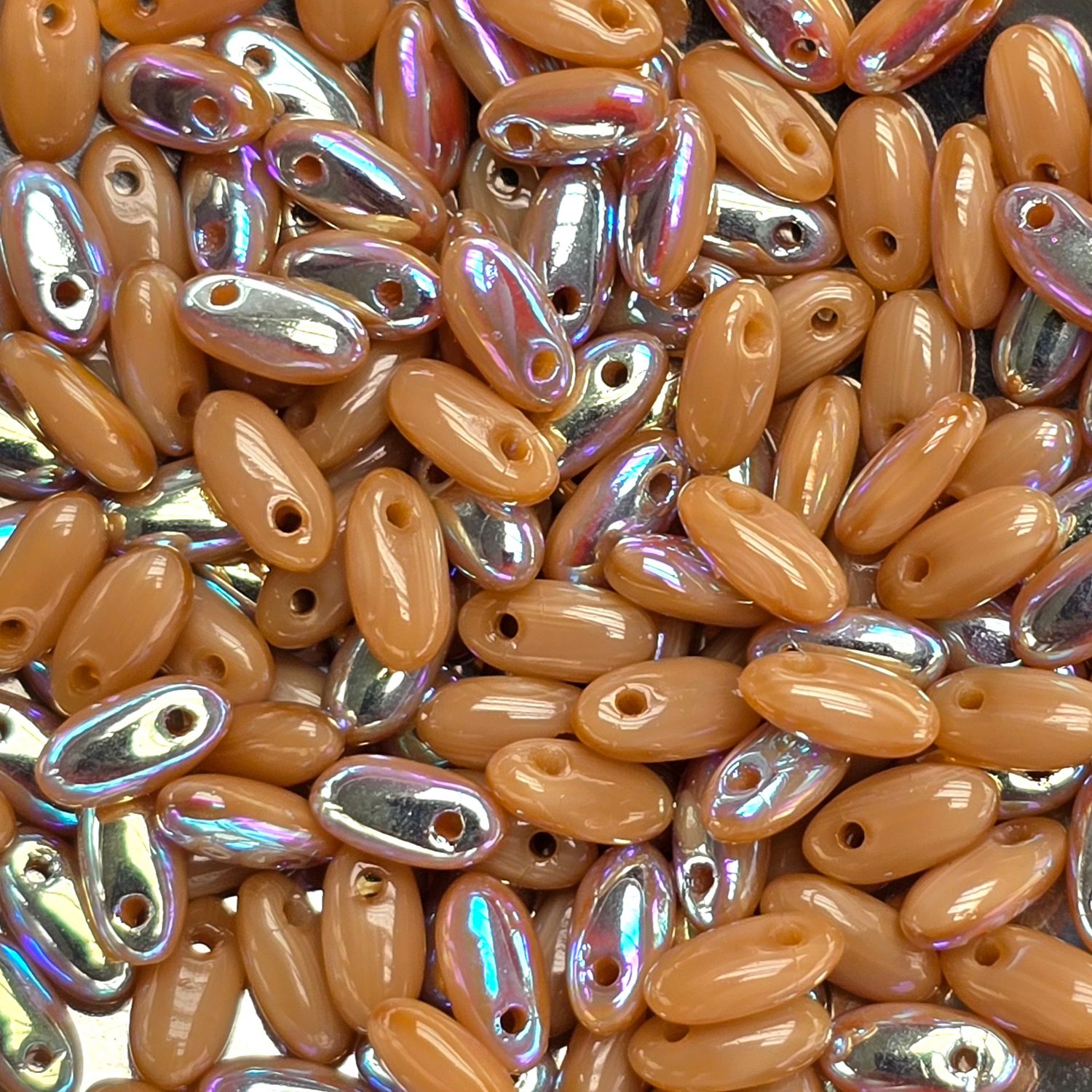 Rizo Beads: Opaque Peachy Tan AB