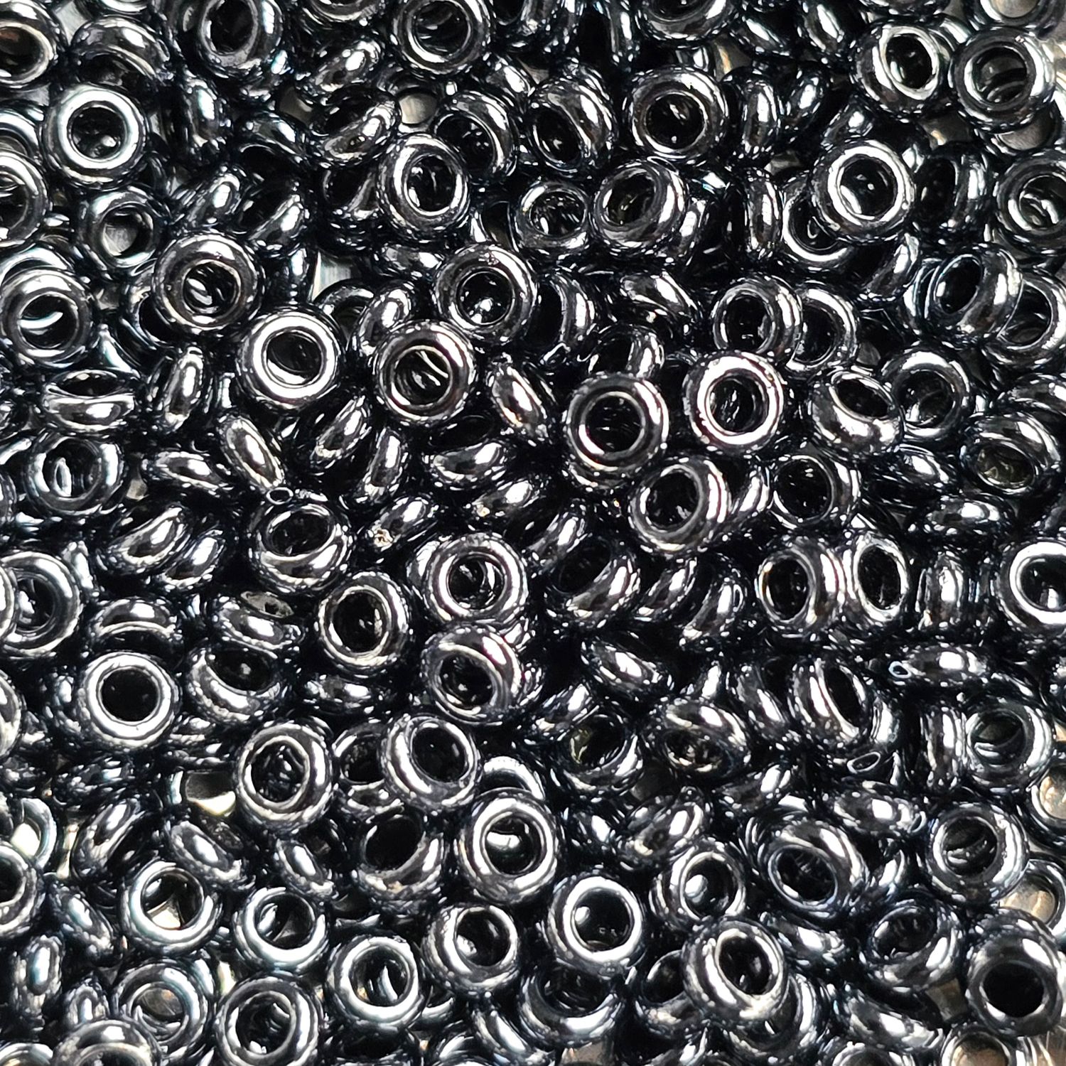 Toho 8/0 Demi Round Beads: Hemitite 