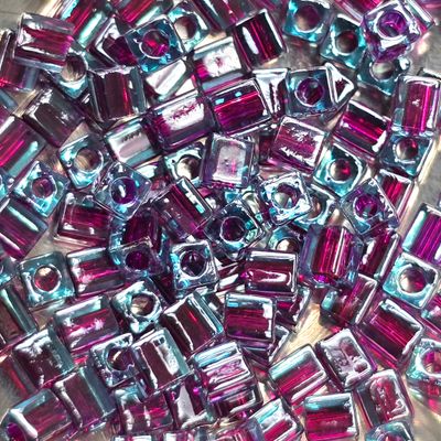 SB4-2651: Miyuki Color-Lined Blue/Purple - 4mm Square/Cube Beads