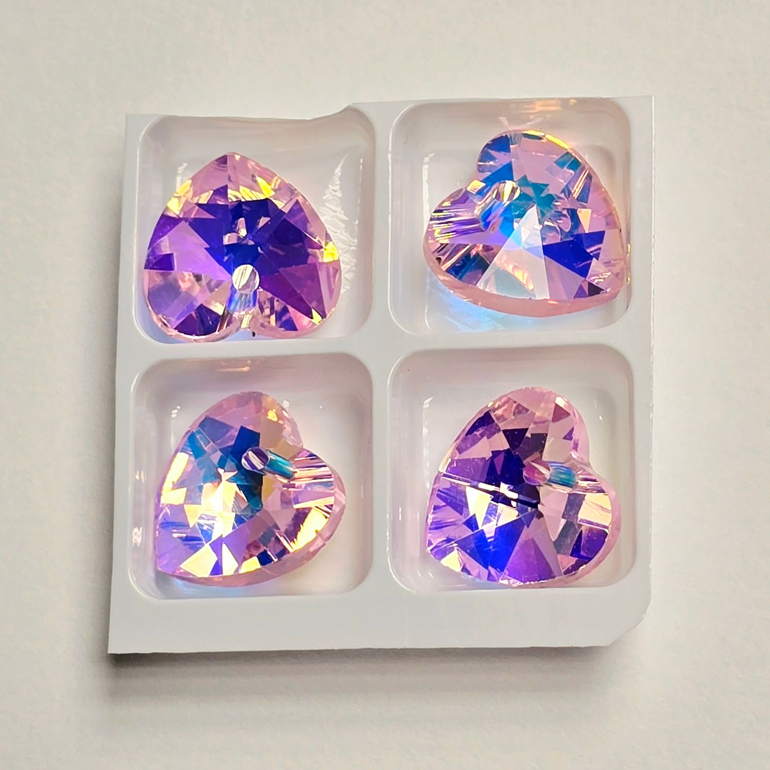 Heart Crystal Pendants 14mm: Light Pink AB