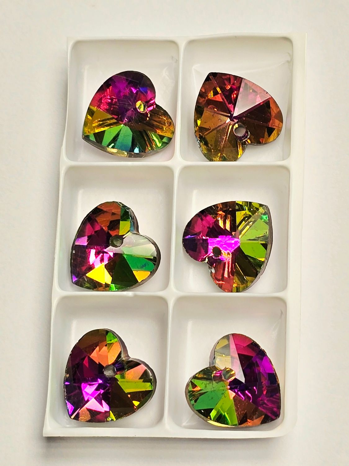 Heart Crystal Pendants 14mm: Medium Virtail