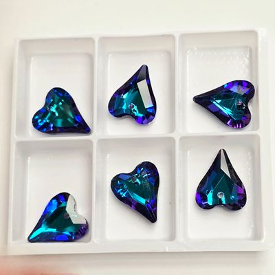 Crystal Heart Pendants 17x14mm: Bermuda Blue