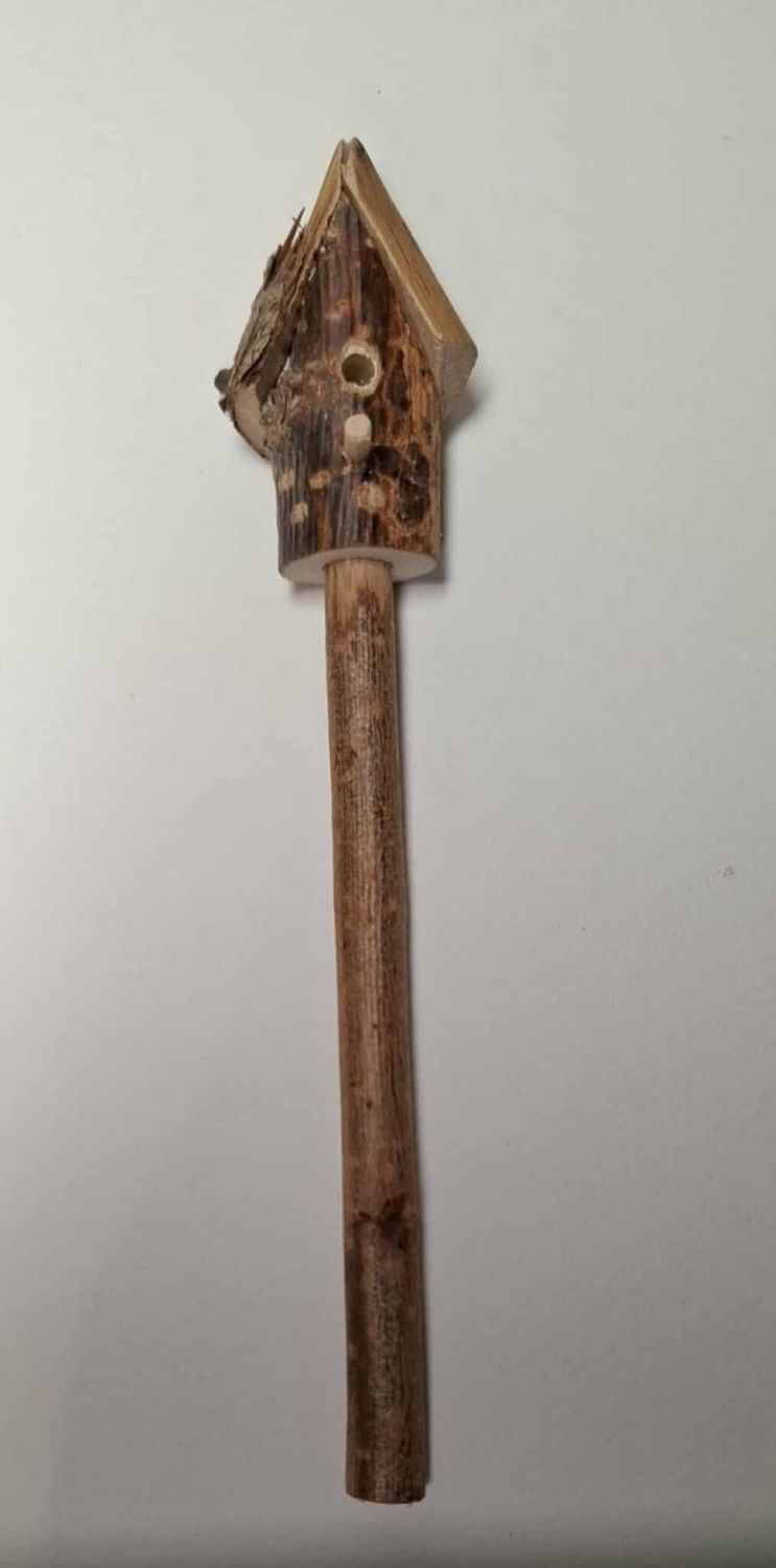 Miniatur Vogelhaus mit Stange Miniatur Vogelhaus mit Stange