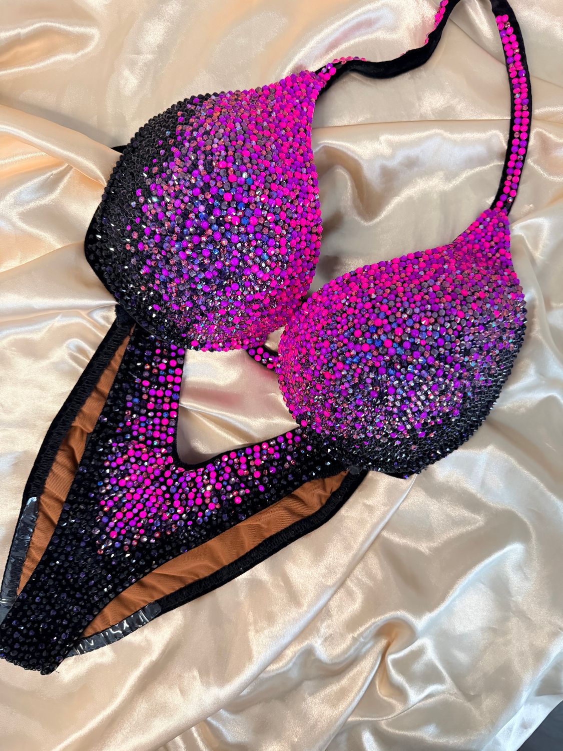 Amnesia wellness/bikini fitness bikini