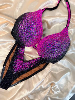 Amnesia wellness/bikini fitness bikini