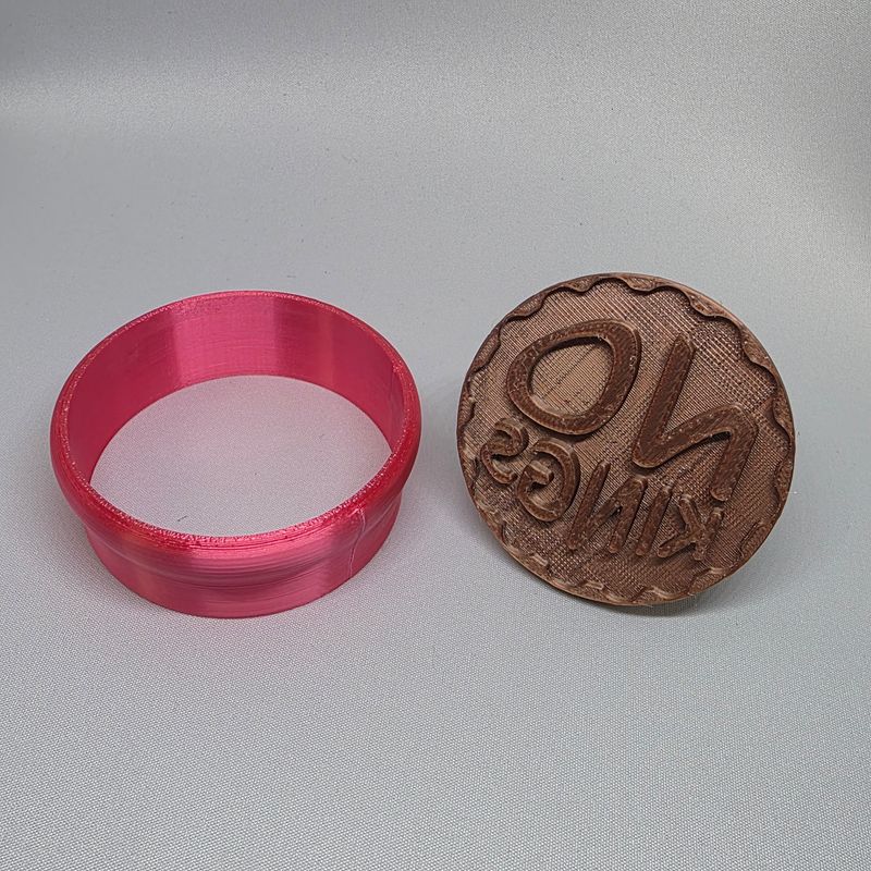 No Kings Cookie Cutter / Embossers