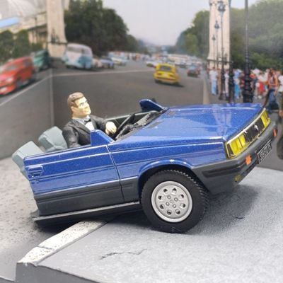 Renault 11 Taxi model car - a View to a kill - James Bond 007 collection - scale 1/43 - no magazine