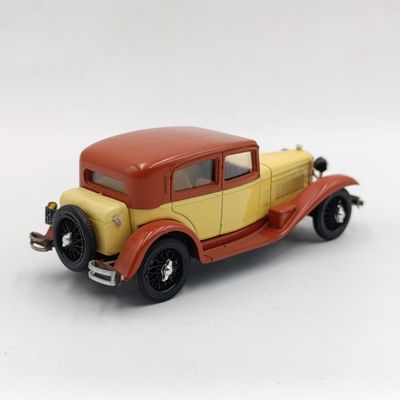 RIO Alfa Romeo 6C 1750 die-cast model car with plastic parts - scale 1/43
