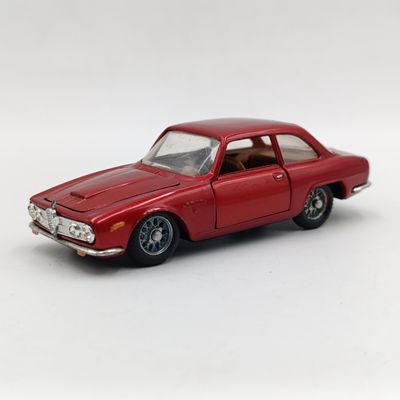Politoys-M #514 Alfa Romeo 2600 Sprint Berton die-cast model car - scale 1/43