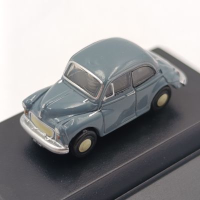 Oxford Morris Minor Saloon clipper bloue model car - N Scale