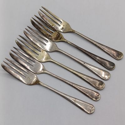 Lot of 6 vintage EPNS cake forks