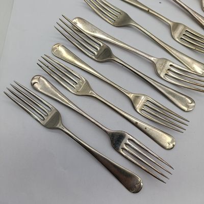Lot of 14 silverplated vintage forks - same size but different brands