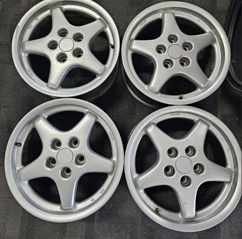 *USED* SET OF 4 JDM STYLE MELBER WHEELS 16x8" PCD: 5x114.3 ET: 45P